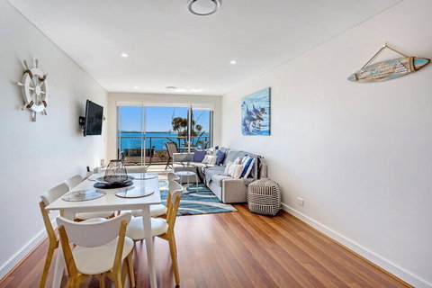 The Shoal Apartments Unit 504 / 4 8 Bullecourt Street - Kawana Tourism 6