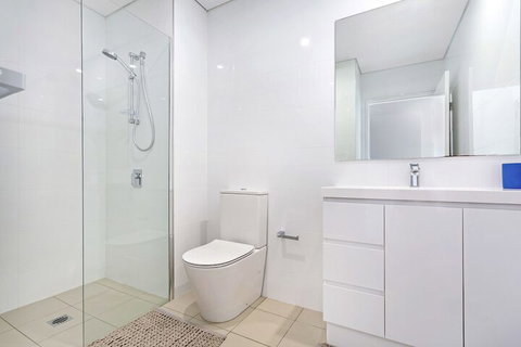 The Shoal Apartments Unit 504 / 4 8 Bullecourt Street - Kawana Tourism 3