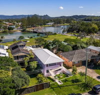 A PERFECT STAY Sunset Beach Summer Breeze - Kawana Tourism