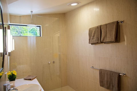 Grampians Villas - Kawana Tourism 5