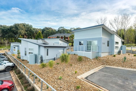 Albury Yalandra Apartment 2 - Kawana Tourism 0