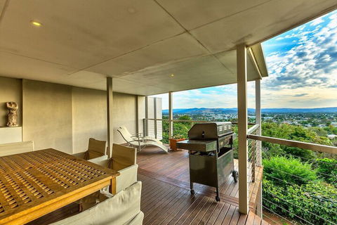 Highview - Kawana Tourism 1
