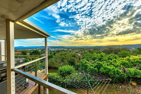 Highview - Kawana Tourism 0