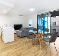 Sofun Apartment on Manning St - Kawana Tourism