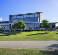 Lake Kawana Accommodation - Kawana Tourism