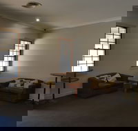 Lamington Hotel Motel - Kawana Tourism
