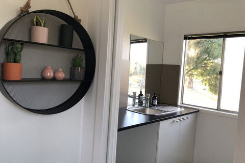 Millieâ€™s A Frame Uralla Haven - Kawana Tourism 5