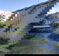 Cove Beach Apartment 1 - Kawana Tourism