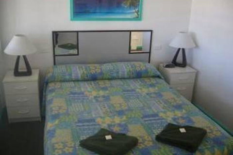 Arosa Motel - Kawana Tourism 4