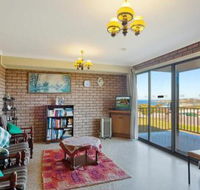 Grandview Apartment Ocean Views - Kawana Tourism