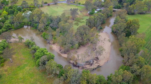 Buffalo River Homestead - Kawana Tourism 1