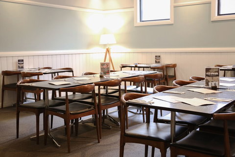 The Australian Hotel Motel Yass - Kawana Tourism 2