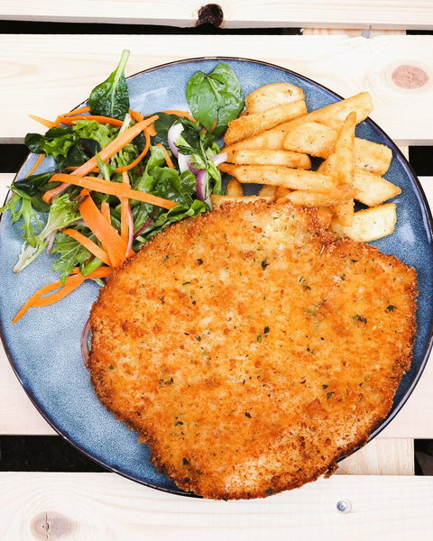 The Australian Hotel Motel Yass - Kawana Tourism 5