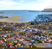 Paradise Bungalow Waterfront - Kawana Tourism