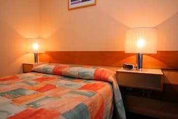 Heemskirk Motor Hotel - Kawana Tourism 3