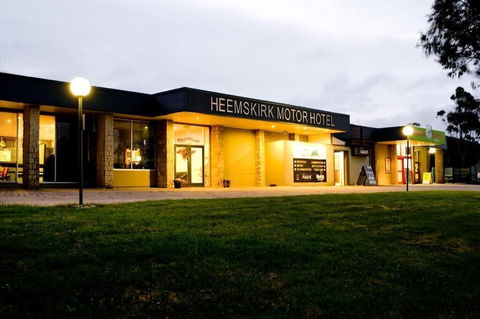 Heemskirk Motor Hotel - Kawana Tourism 1