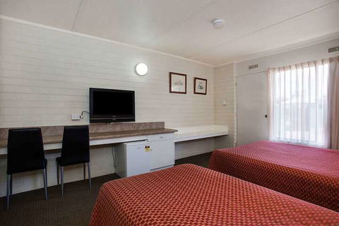Econo Lodge Portland - Kawana Tourism 5