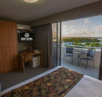 Gladstone Reef Hotel Motel - Kawana Tourism