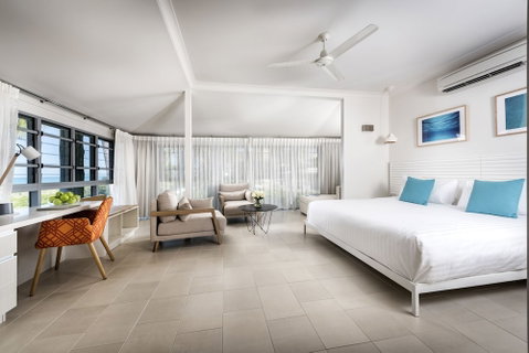 Mangrove Hotel - Kawana Tourism 4