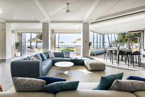 Mangrove Hotel - Kawana Tourism 3