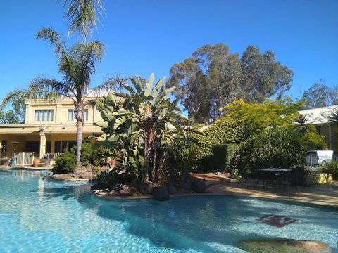 Madison Spa Motel - Adults Only - Kawana Tourism 3