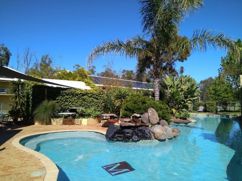 Madison Spa Motel - Adults Only - Kawana Tourism 6