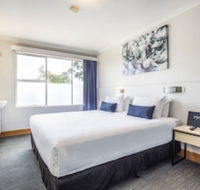 Nightcap at Carlyle Hotel - Kawana Tourism