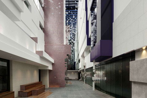 The Sebel Melbourne Docklands Hotel - Kawana Tourism 3