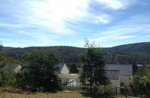 Arjuna Ridge Bed & Breakfast - Kawana Tourism 1