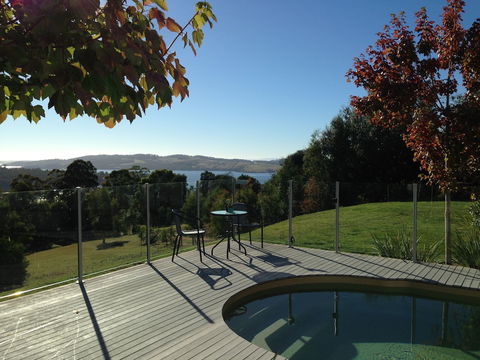 Arjuna Ridge Bed & Breakfast - Kawana Tourism 2