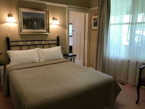 The Chalet Guesthouse And Studio - Kawana Tourism 2