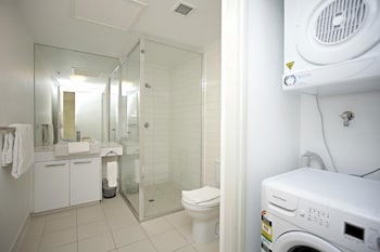 Astra Apartments - Docklands - Kawana Tourism 1