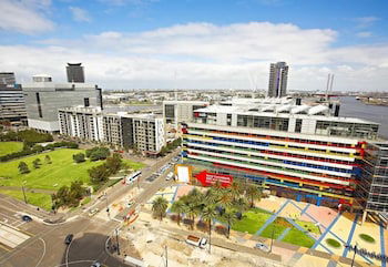 Astra Apartments - Docklands - Kawana Tourism 0