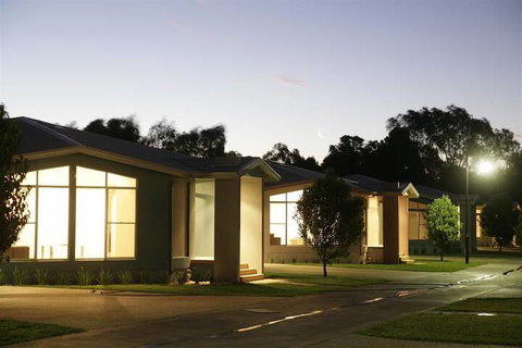 Tindarra Resort - Kawana Tourism 4