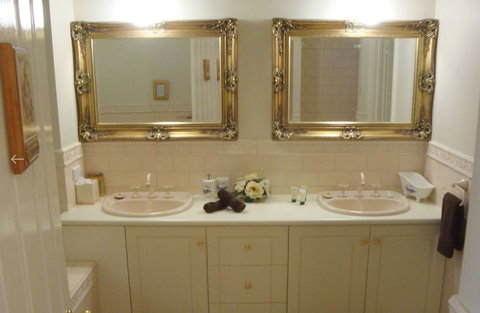 Lanterns Retreat - Kawana Tourism 4