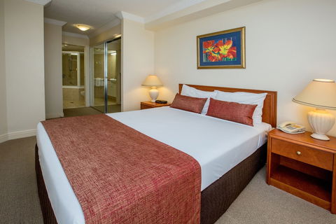 Springwood Tower Apartment Hotel - Kawana Tourism 2