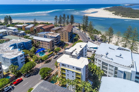 Belaire Place - Kawana Tourism 1