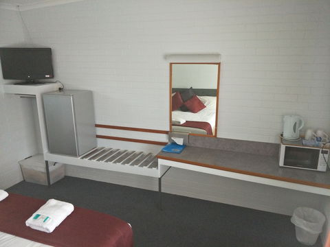 Arkana Motel - Kawana Tourism 5