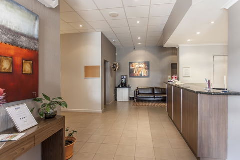 Sunshine Motor Inn - Kawana Tourism 3