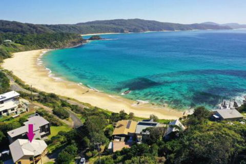 FAR SHORE - Kawana Tourism 0