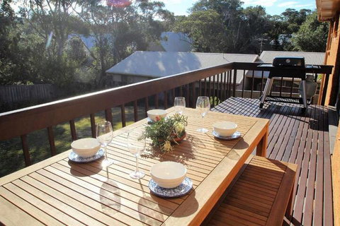 BARRELS At BOOMERANG - Kawana Tourism 7