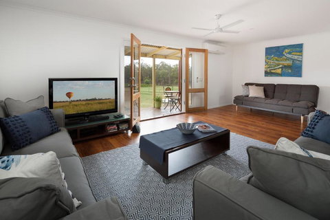 Villa Siena - Kawana Tourism 4