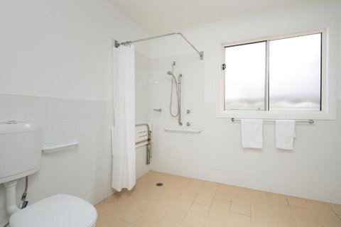 Villa Siena - Kawana Tourism 3