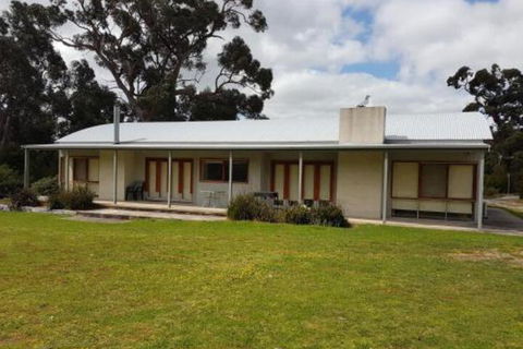 Classic Retreat - Kawana Tourism 0