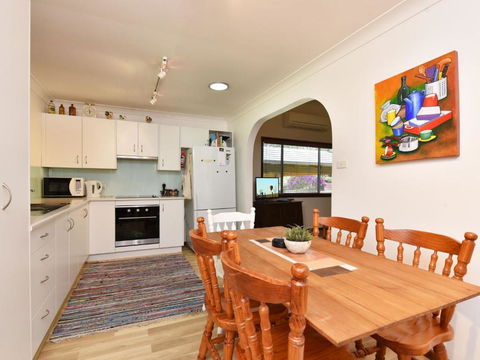 Summerfield Cottage Hunter Valley Renovated House In Central North Rothbury - Kawana Tourism 3