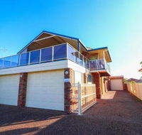 Anglers Abode - Kawana Tourism