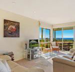 Beach Breakers Apartment Stunning Views - Kawana Tourism