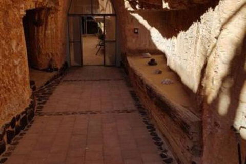 Zen Underground B & B - Kawana Tourism 6
