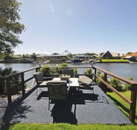 Bribie Island Canal Holiday Destination - Kawana Tourism
