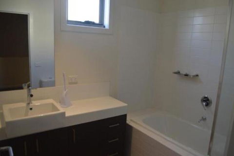 Family Friendly Unit - Kawana Tourism 5